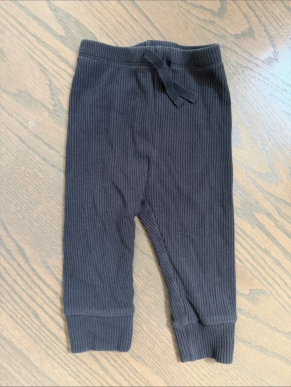 Old Navy Black Ruffle-Trim Long-Sleeve Thermal-Knit Bodysuit | 6-12 Months